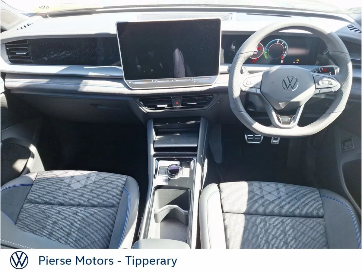 Volkswagen Tayron R-LINE 75 1.5 PHEV DSG 204HP BLA - Image 4