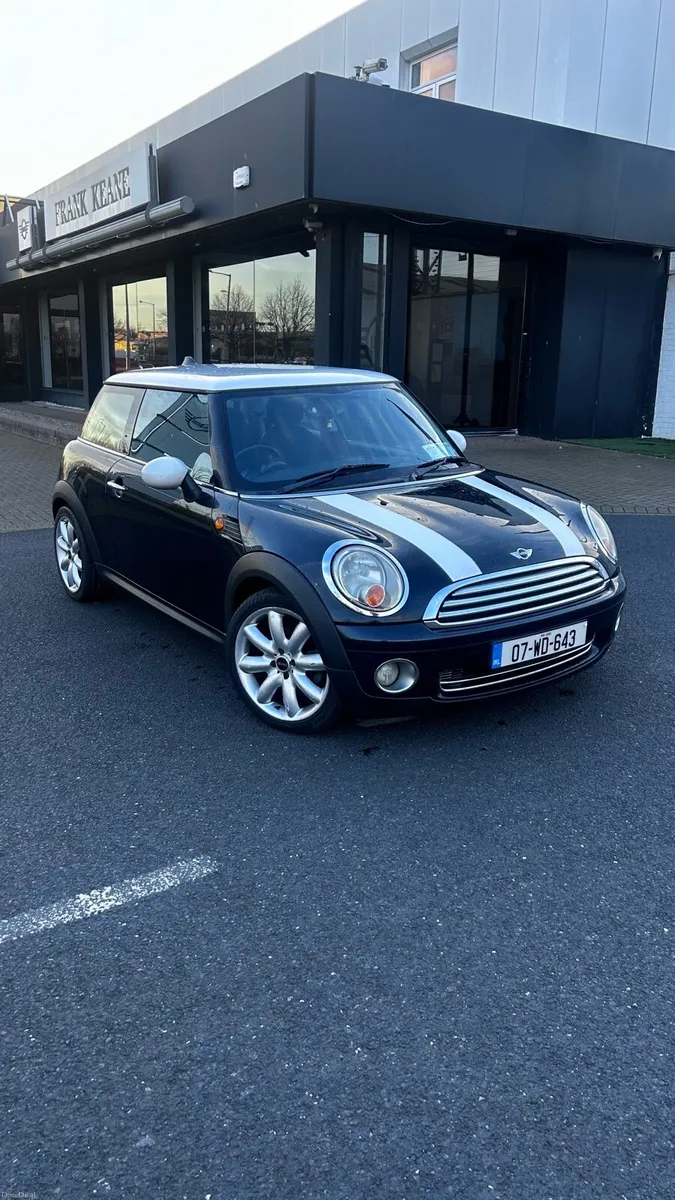 Prestine Mini Cooper, NCT till 2027 - Image 3
