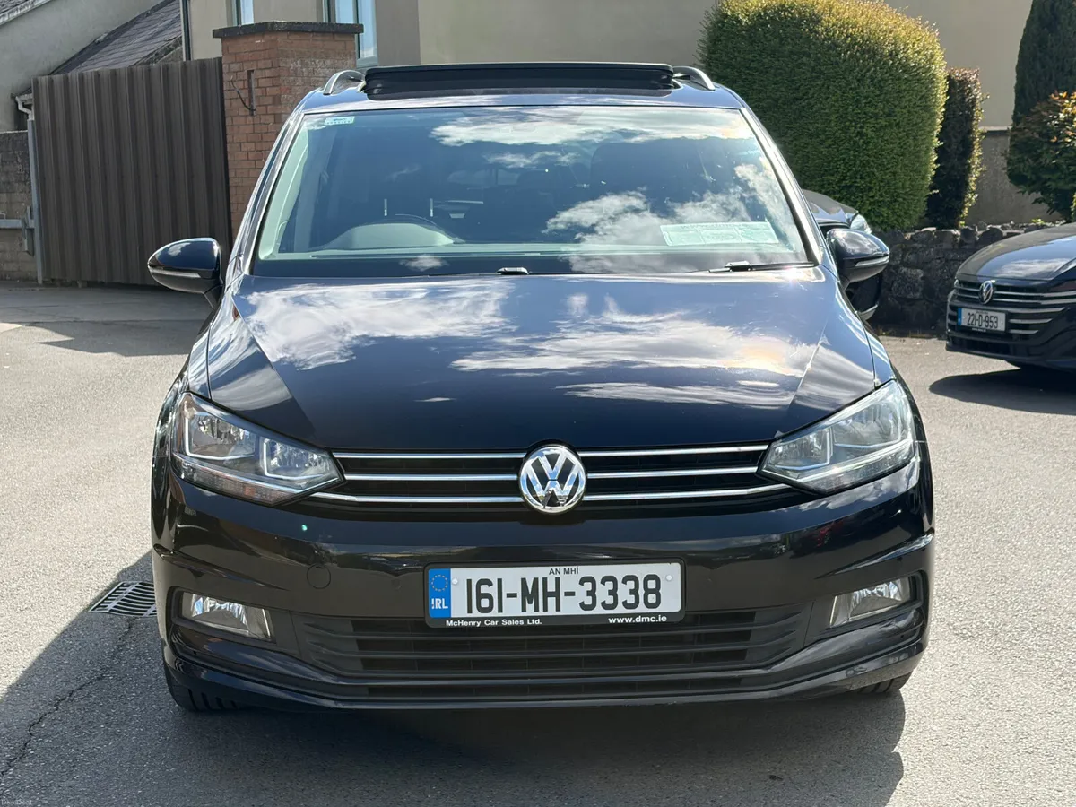 161 Volkswagen Touran Comfortline 7 Seater - Image 2