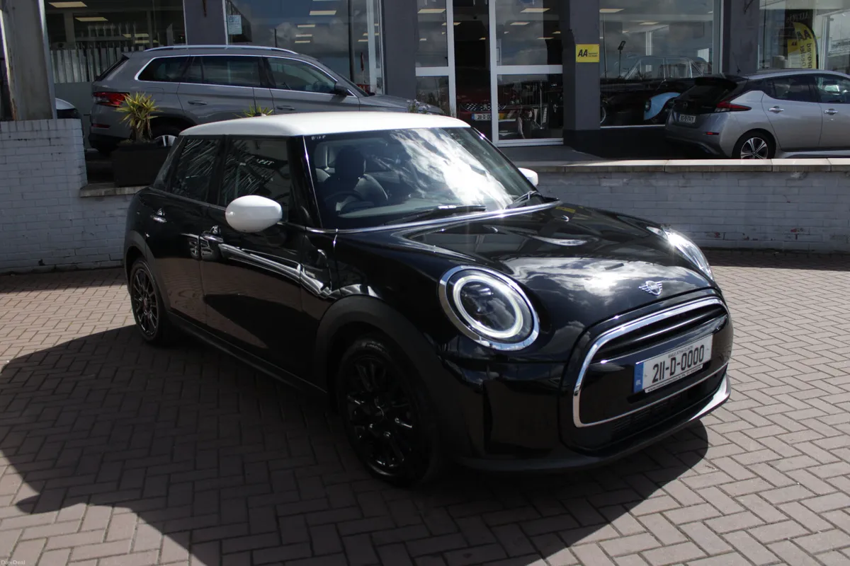 2021 MINI COOPER D 1.5D 5DR HATCHBACK AUTO - Image 1