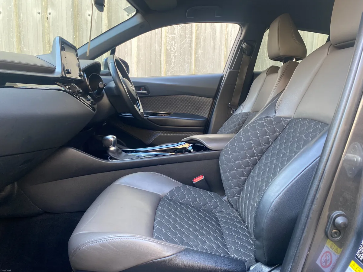 Toyota C-HR 2020//SOL//FINANCE AVAILABLE/// - Image 4