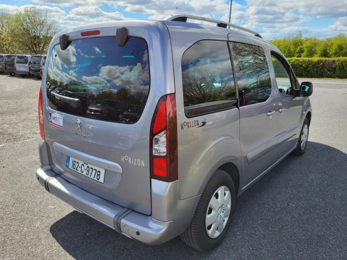 Wheelchair Accessible Petrol - Image 4