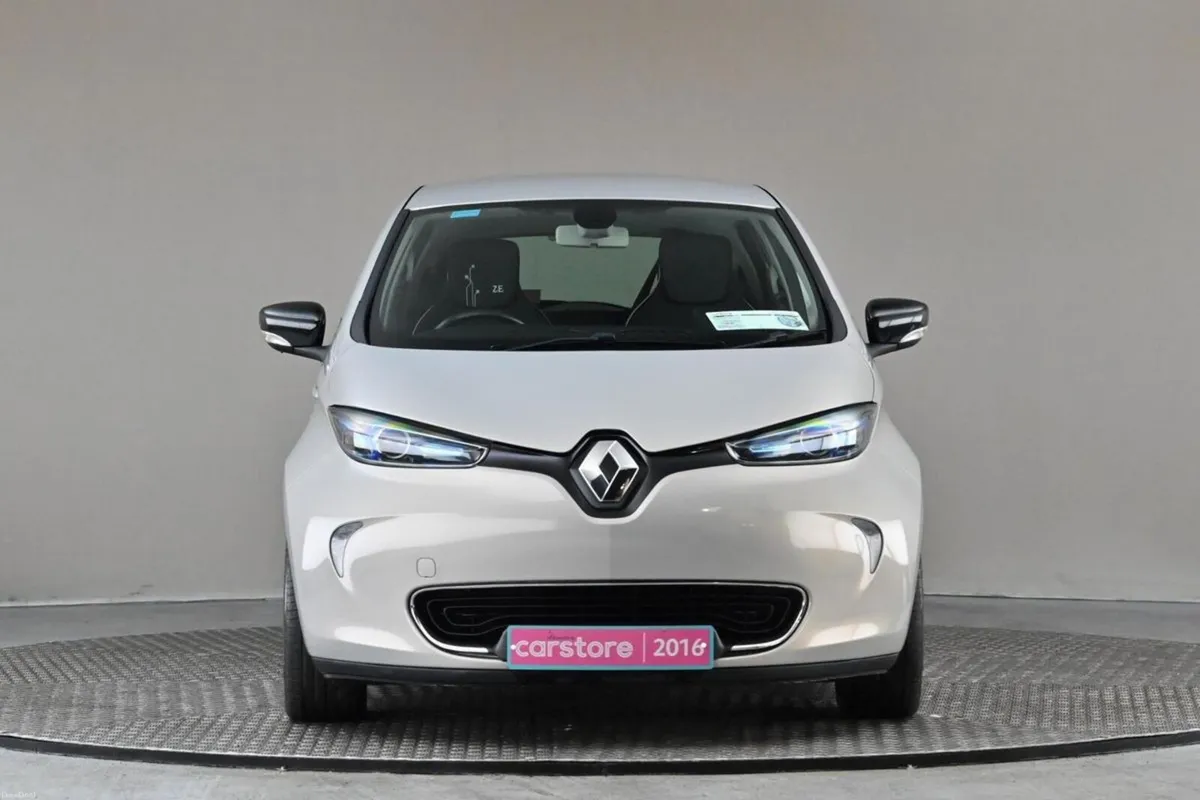 Renault Zoe DYNAMIQUE 22KWH BATERY SAT NAV 88BHP R - Image 2