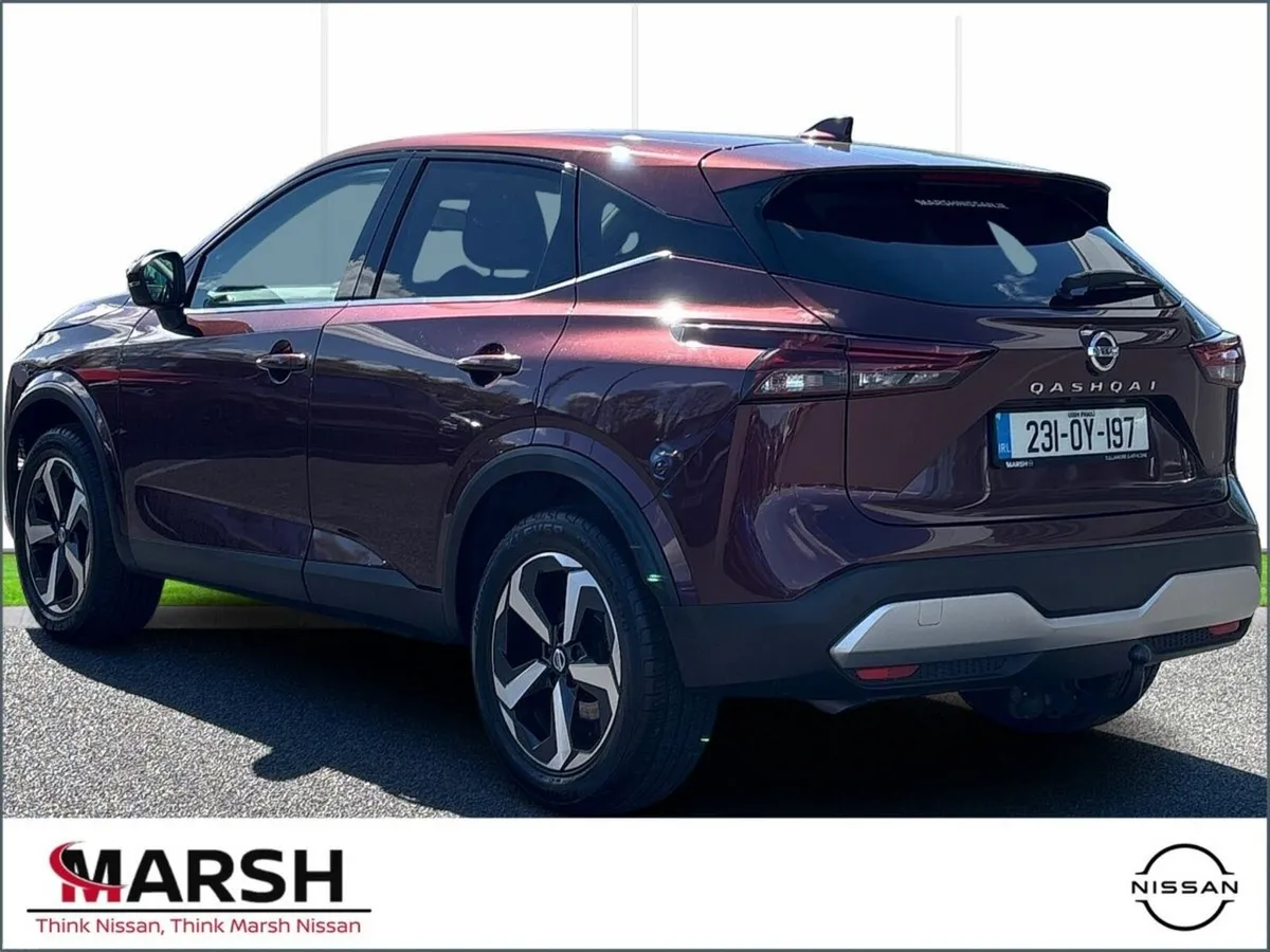 Nissan Qashqai 1.3 MILD HYBRID SV PREMIUM 5DR - Image 2