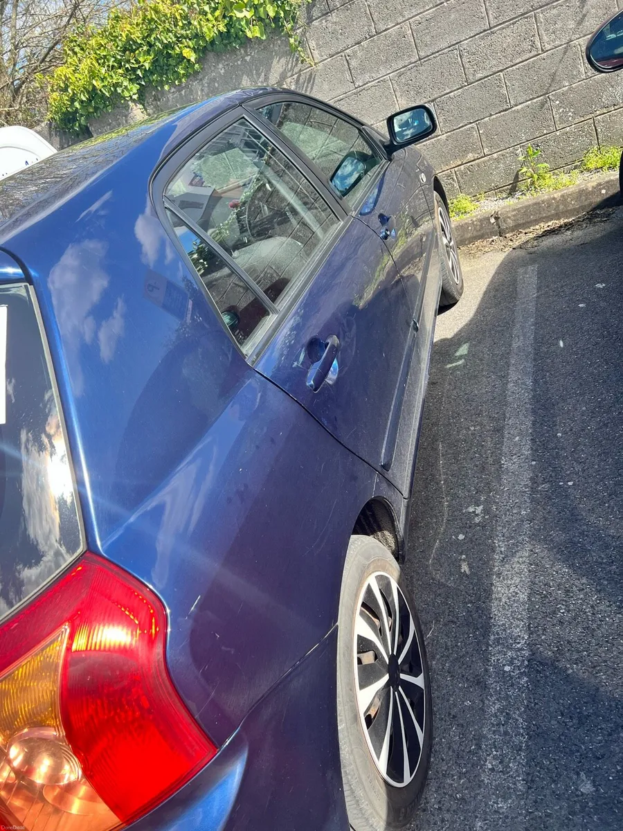 Toyota Corolla - Image 4