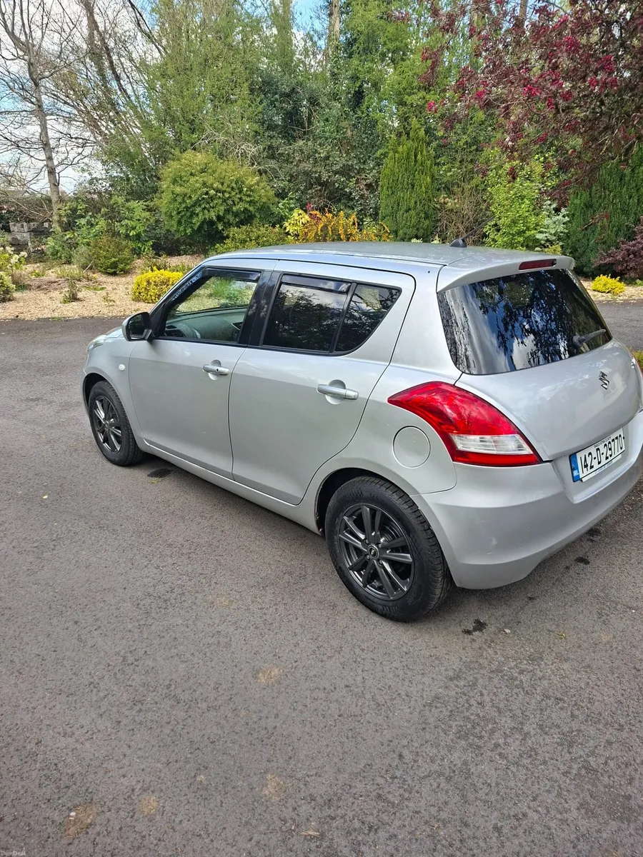 Automatic Suzuki Swift GLX 2014 - Image 4