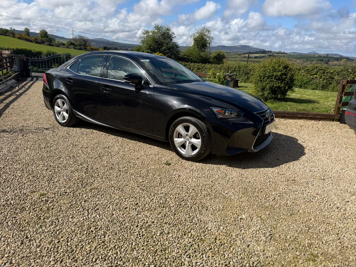 Lexus IS 2017 2.5L petrol Hybrid. - Image 1