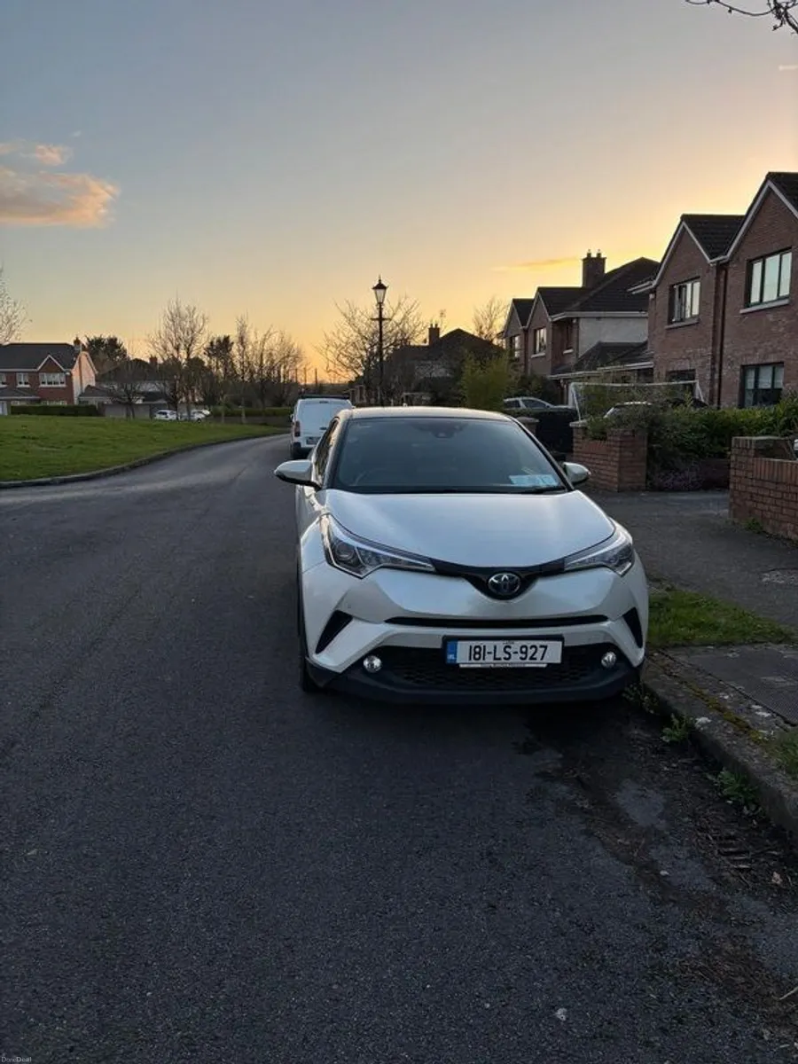 2018 Toyota C-hr SOL - Image 4