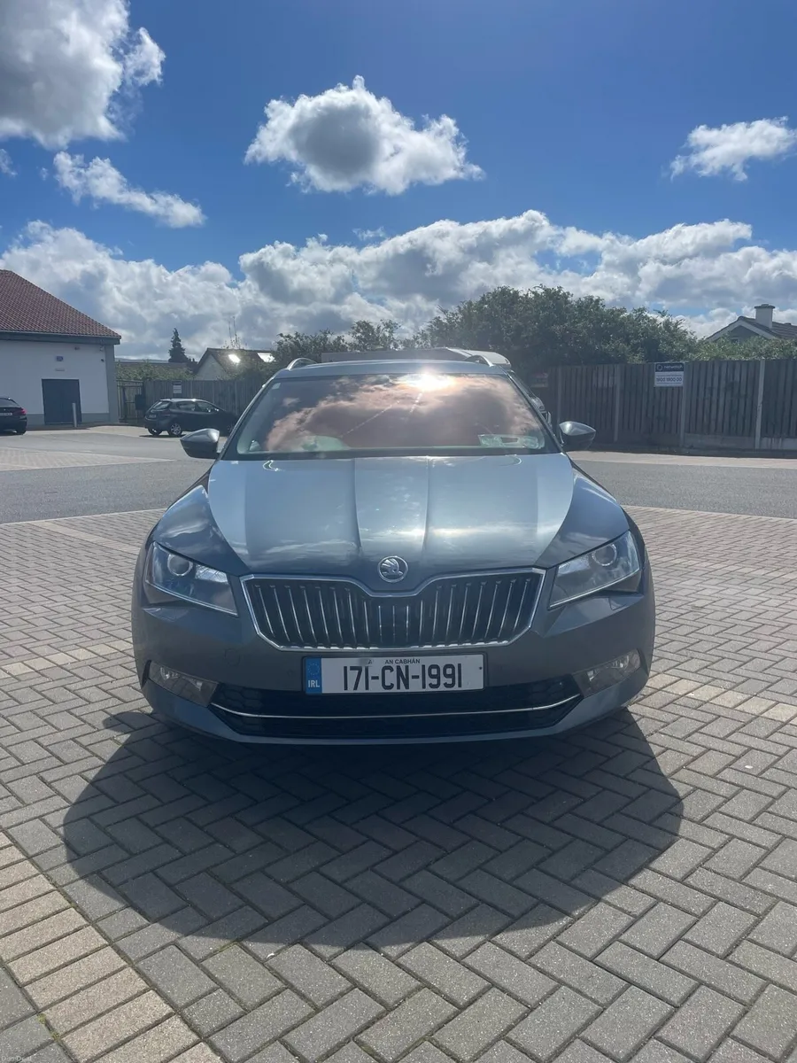 Skoda Superb Executive Edition - Image 2
