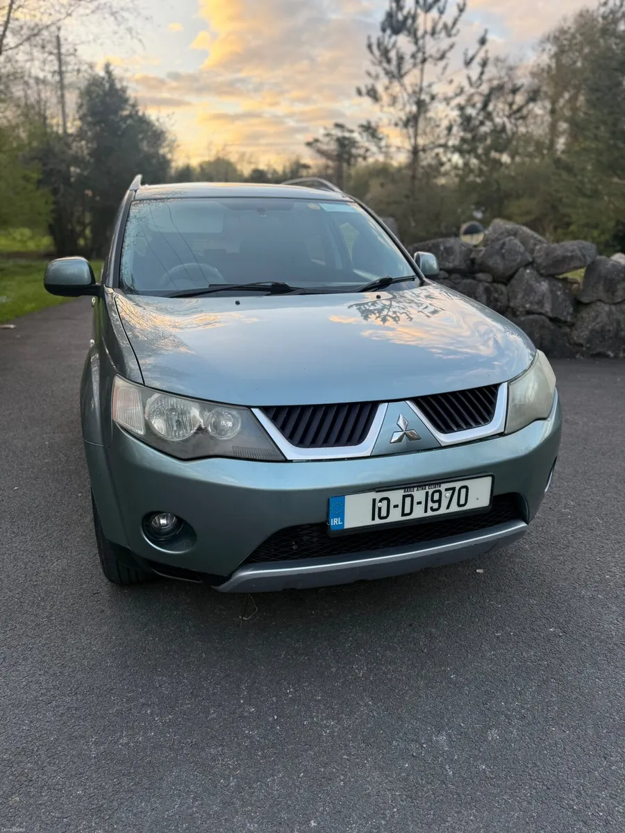 Mitsubishi Outlander 2010 - Image 1