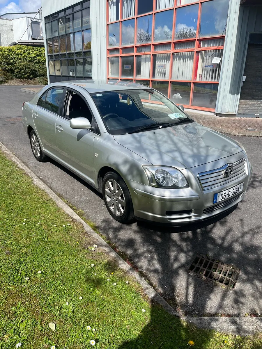 1.6 Petrol avensis - Image 2