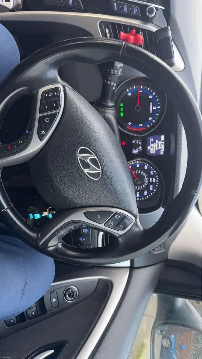 Hyundai i30 2014 - Image 2
