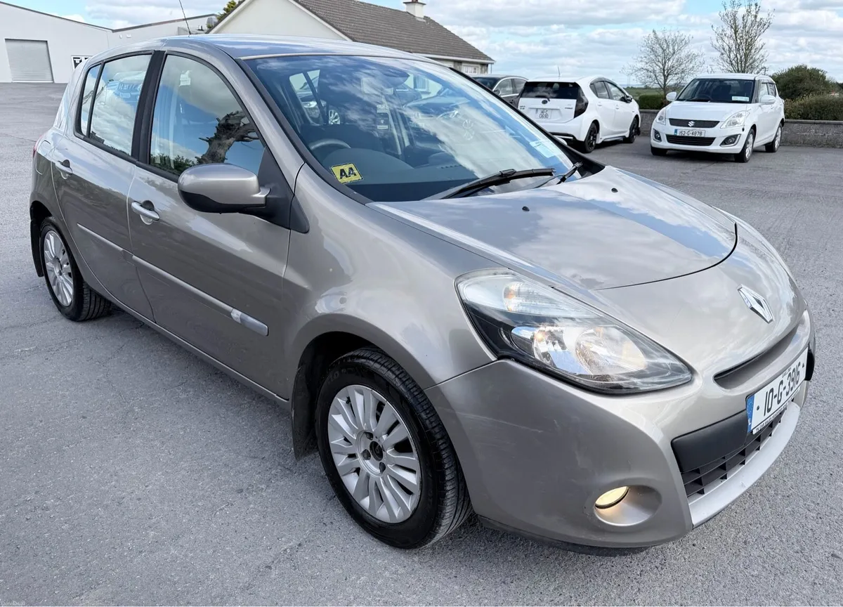 2010 Clio Automatic - Image 2