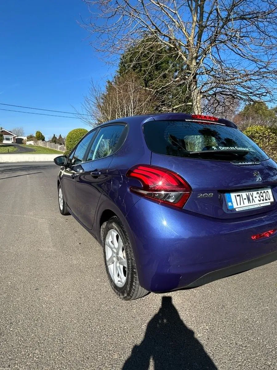 2017 Peugeot 208 - Image 4