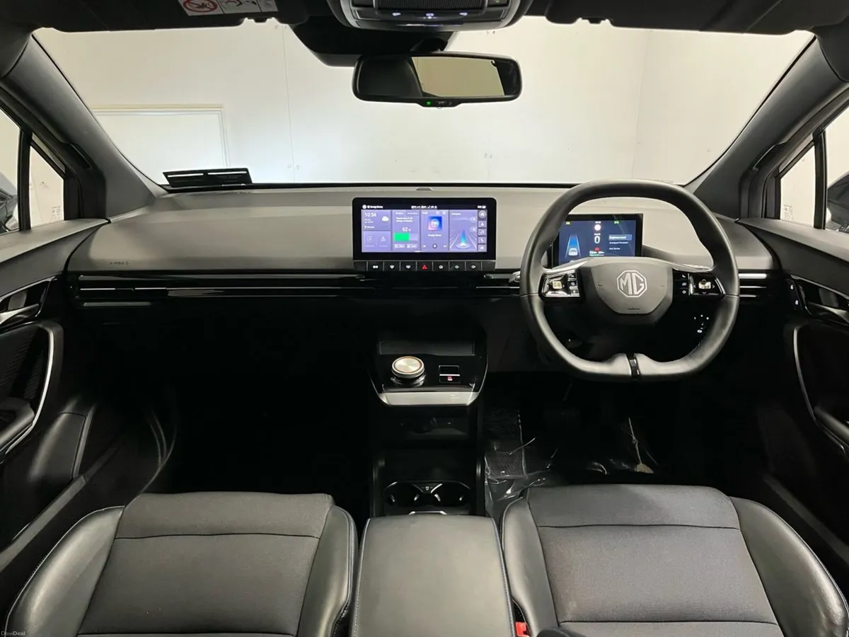 MG MG4 Trophy EV 64kWh 203BHP - Reversing Camera - - Image 3