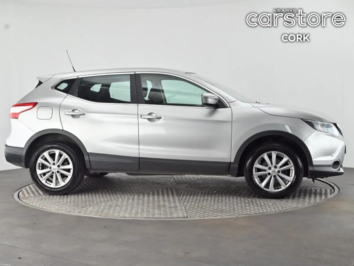 Nissan Qashqai 1.5 DSL SV - Image 2