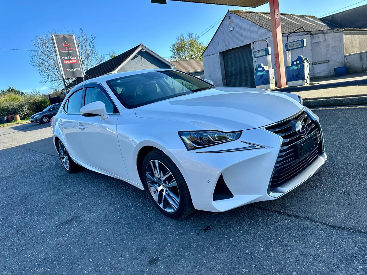 Lexus IS 2017 - Image 3