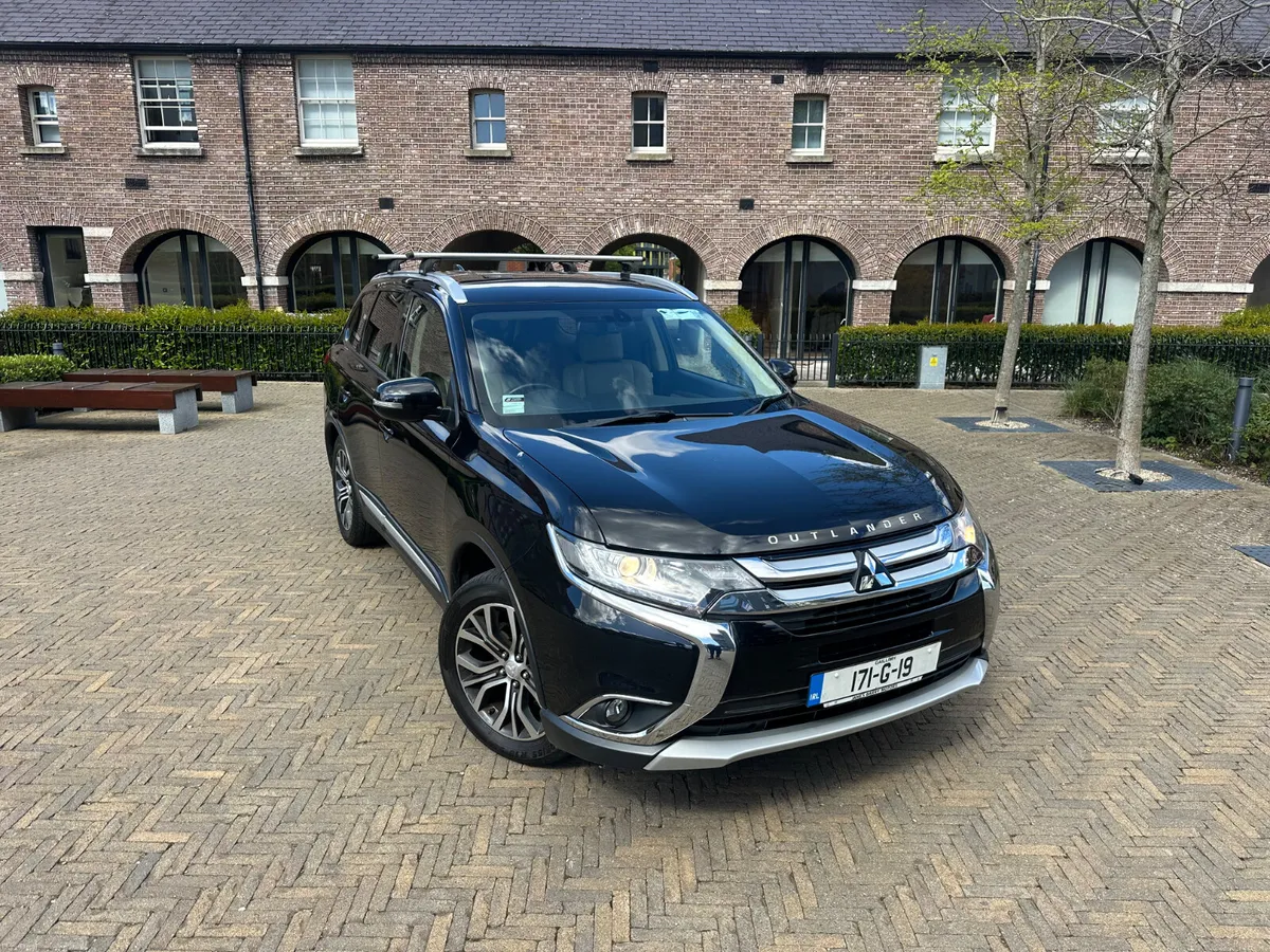 Mitsubishi Outlander 2017 2.3 Diesel - Image 2