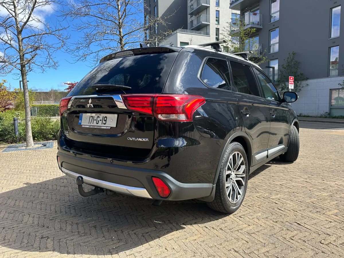 Mitsubishi Outlander 2017 2.3 Diesel - Image 4