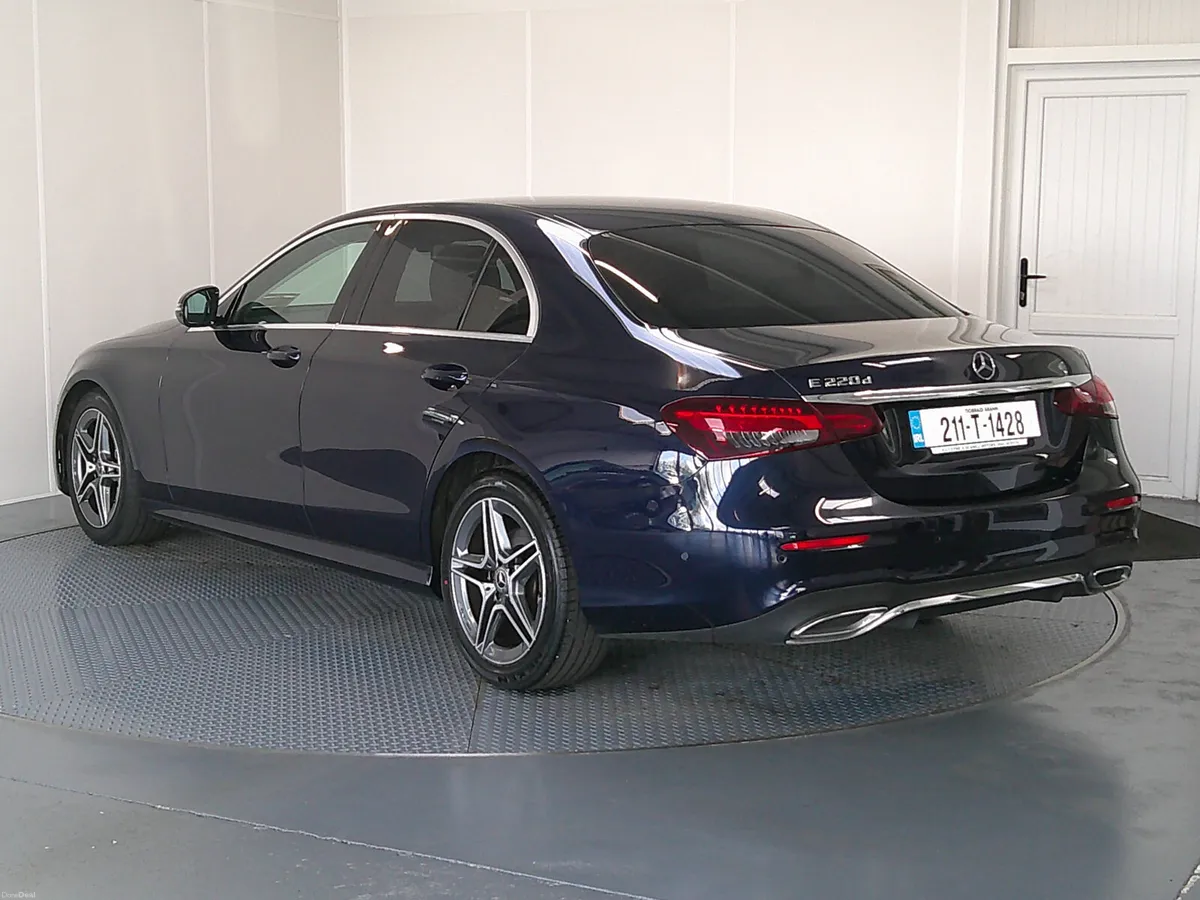 Mercedes-Benz E-Class 2021 - Image 4