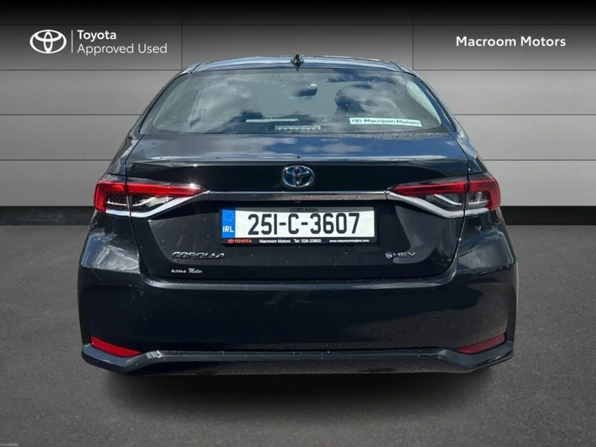 Toyota Corolla EASTER SALE!! COROLLA SALOON LUNA - Image 4