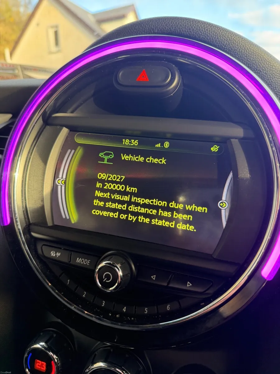 Mini Cooper 2015 *LOW MILEAGE* - Image 4