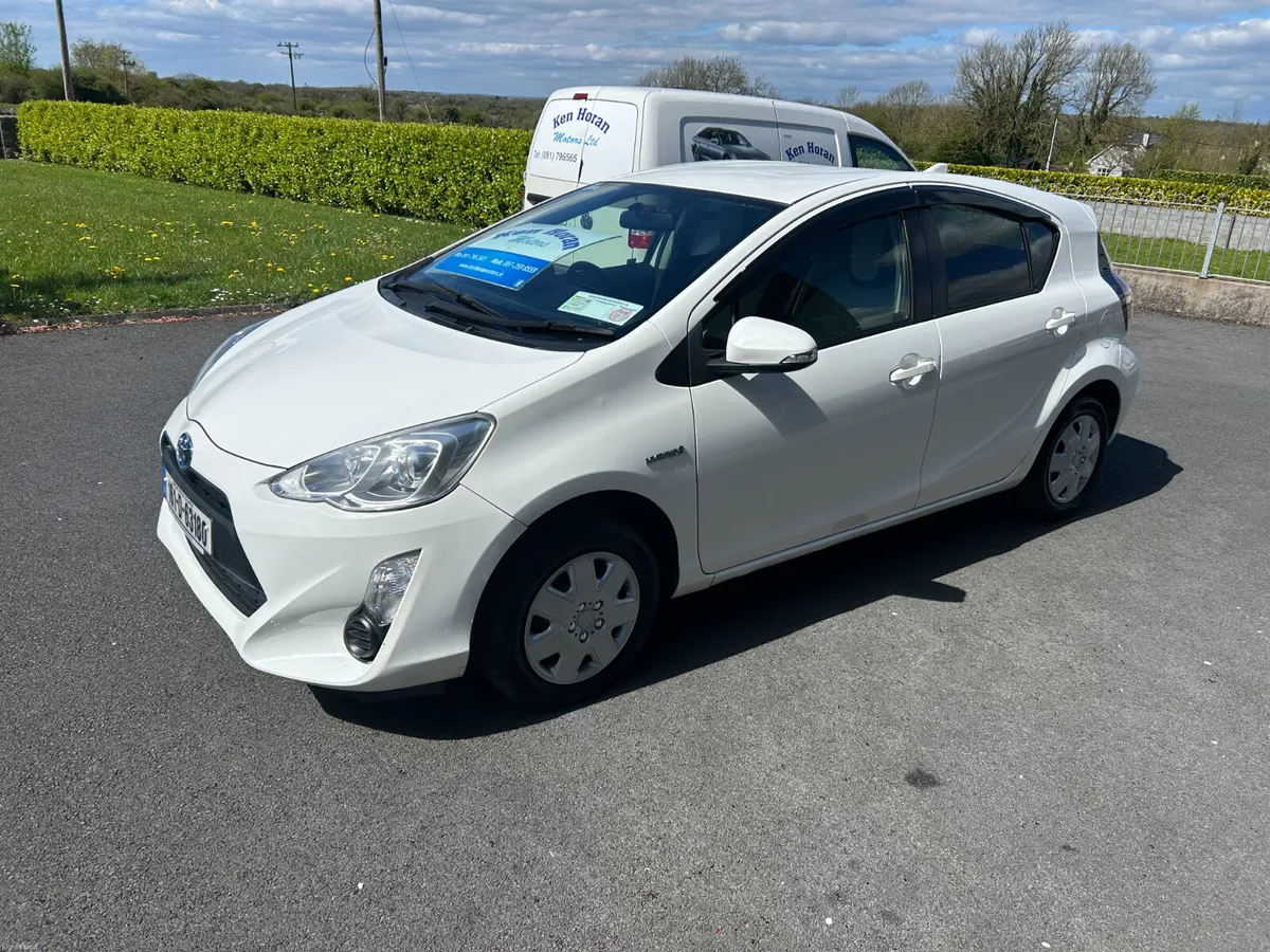 Toyota Aqua Automatic 1.5 Petrol Hybrid 2016 - Image 3