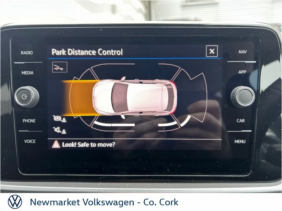 Volkswagen T-Roc EDITION 75 2.0TDI 6 SPEED 116BHP - Image 4