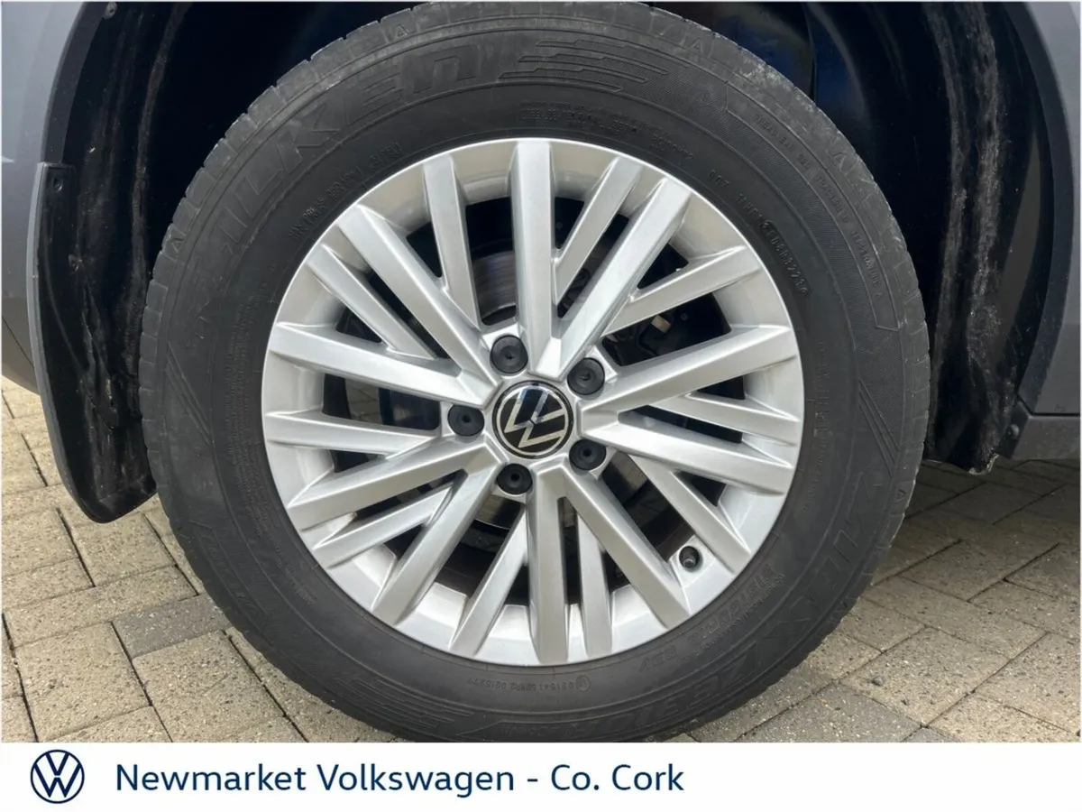 Volkswagen T-Roc 1.0TSI 110BHP LIFE 6 SPEED - Image 2