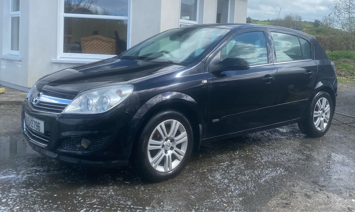 Opel Astra - Image 1