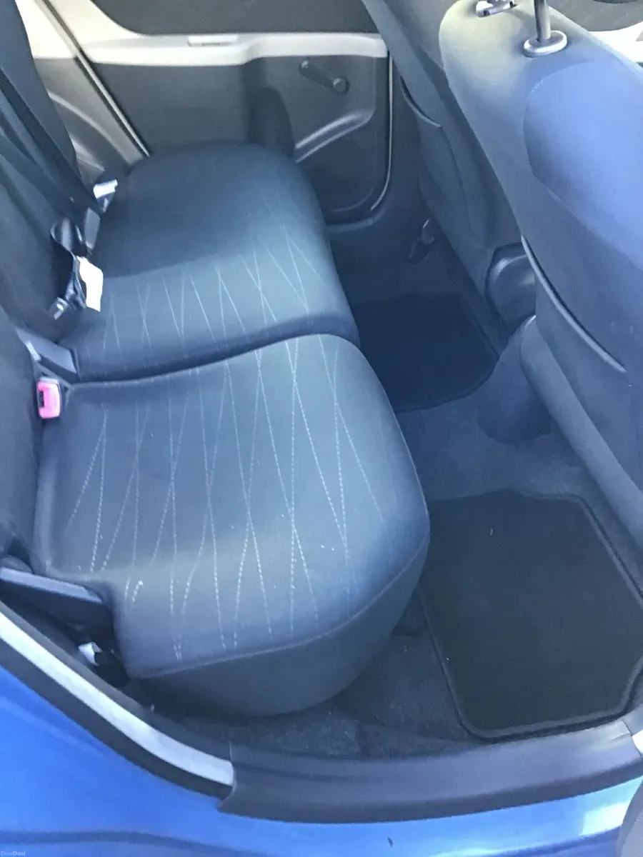 Toyota Yaris 2006 - Image 4