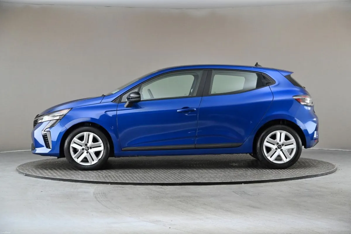Renault Clio 1.0 TCE EQUILIBRE 6SPD **DIG DASH**RE - Image 5