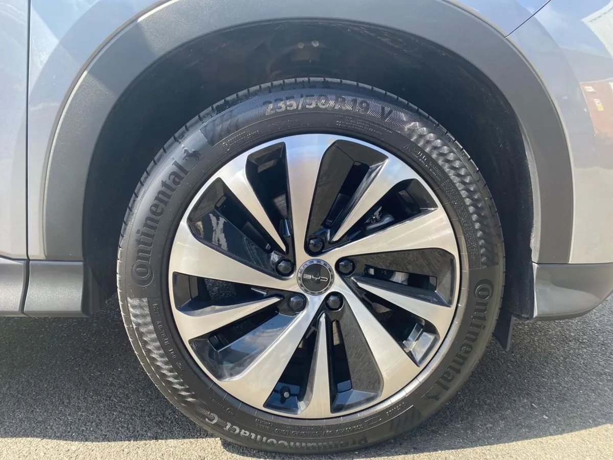 BYD SEAL U ***DEPOSIT TAKEN***125KM WLTP PHEV COMF - Image 5