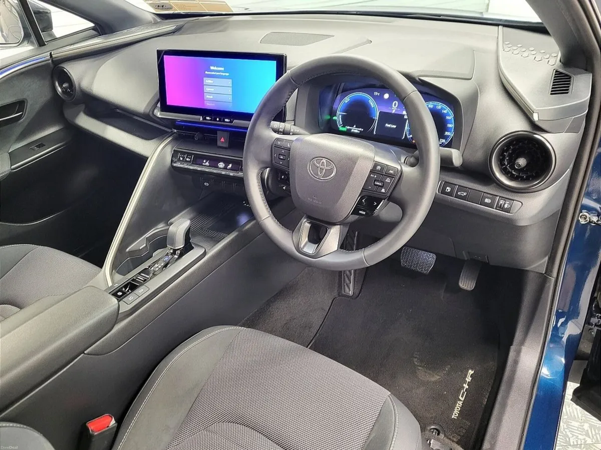 Toyota C-HR 1.8 HYBRID SOL - Image 6