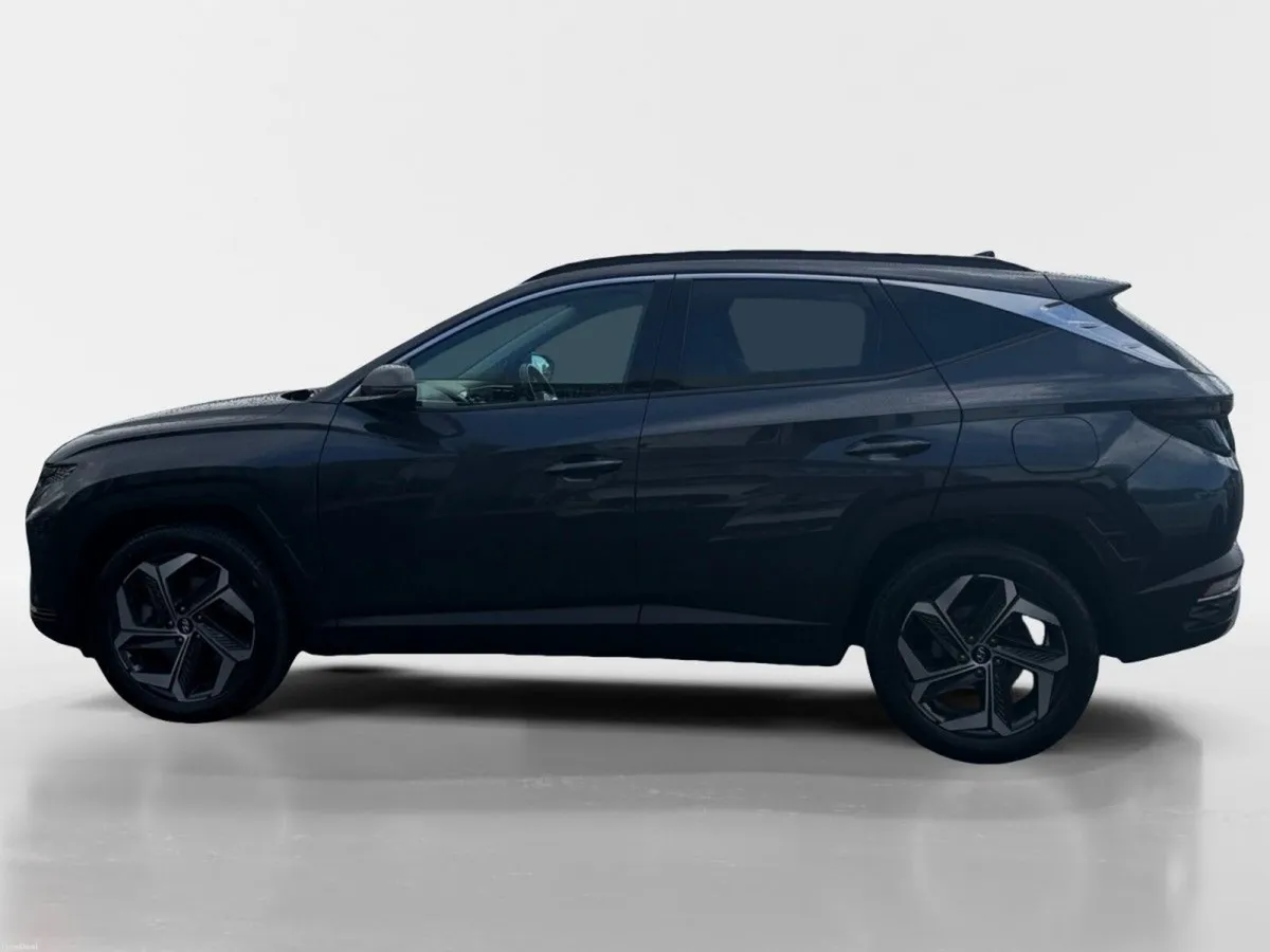 Hyundai Tucson 2WD Executive Plus HEV STG Auto - Image 4