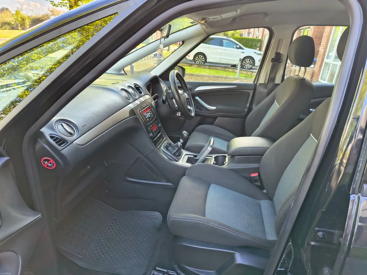 2014 Ford S-Max 2.0TDCI  7 seat - Image 3