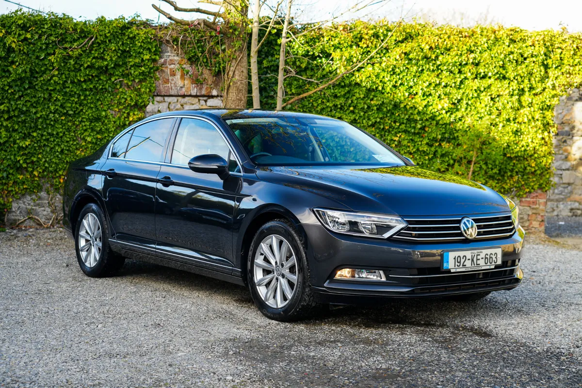 2019 Volkswagen Passat 2.0 Diesel Manual - Image 1