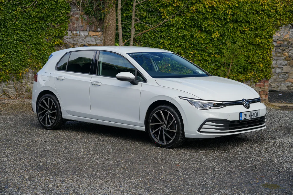 2021 Volkswagen Golf Petrol Manual 1.0 Life - Image 1