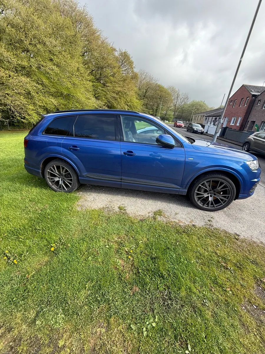Audi Q7 s line - Image 3