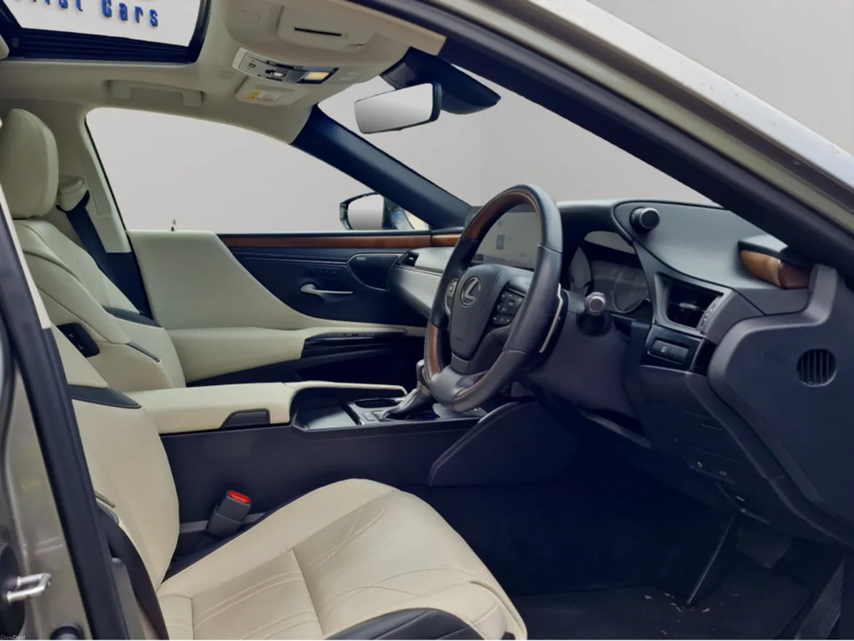 Lexus ES **** RESERVED *** TITANIUM / CREAM LEATHE - Image 3