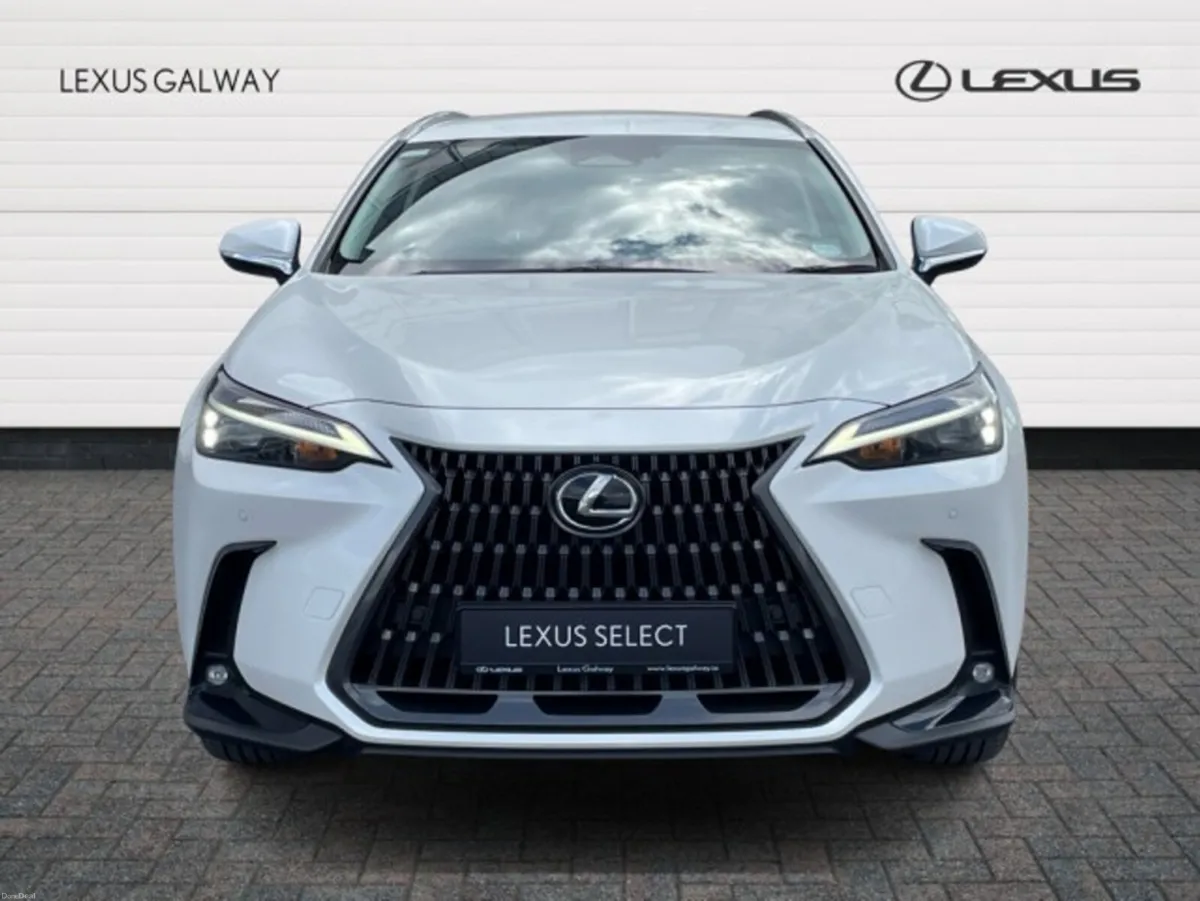 Lexus NX NX 450h+ Executive AWD // Remote Central - Image 4