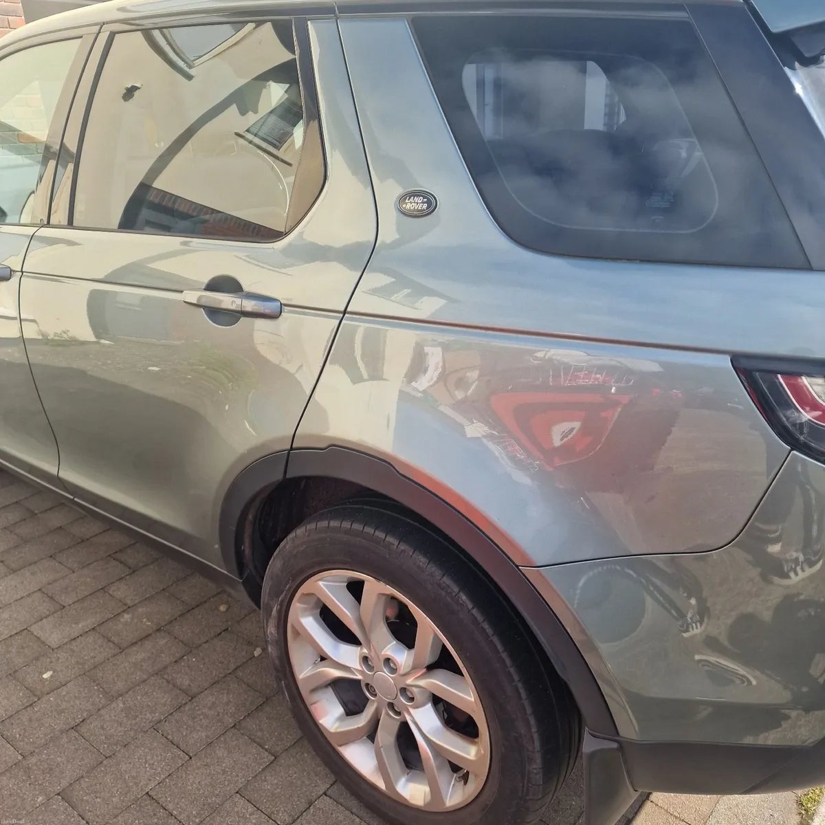Land Rover Discovery Sport 2016 - Image 5