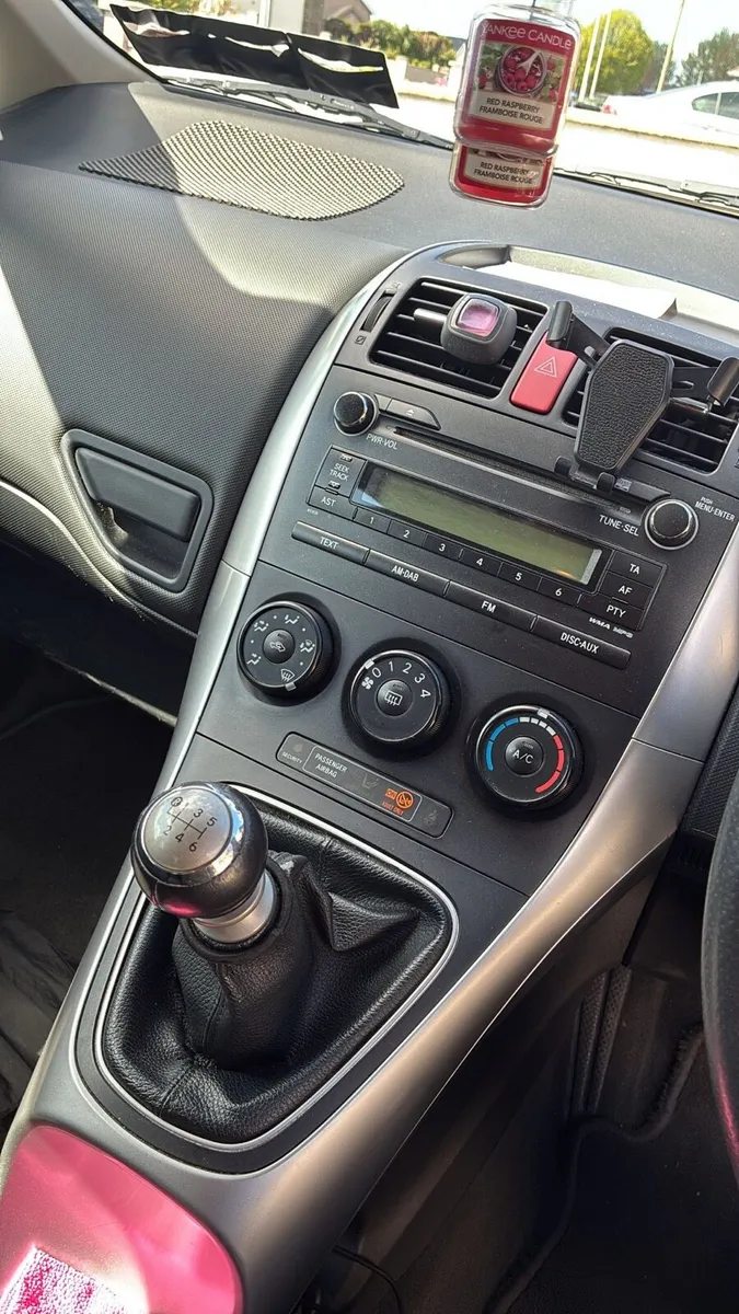 Toyota Auris - Image 3