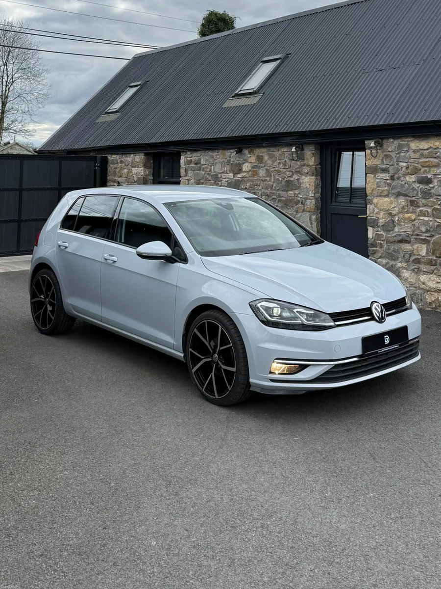 2017 VOLKSWAGEN GOLF COMFORTLINE AUTO 1.2 TSI - Image 1