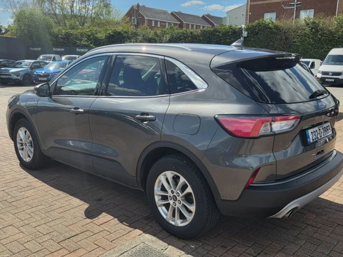 Ford Kuga Titanium 2.5phev225 S6.2 CT 4D - Image 4
