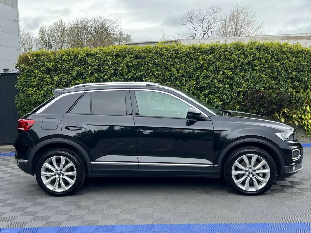 Volkswagen T-Roc SPORT 2.0 TDI AUTO // SERVICE HIS - Image 2