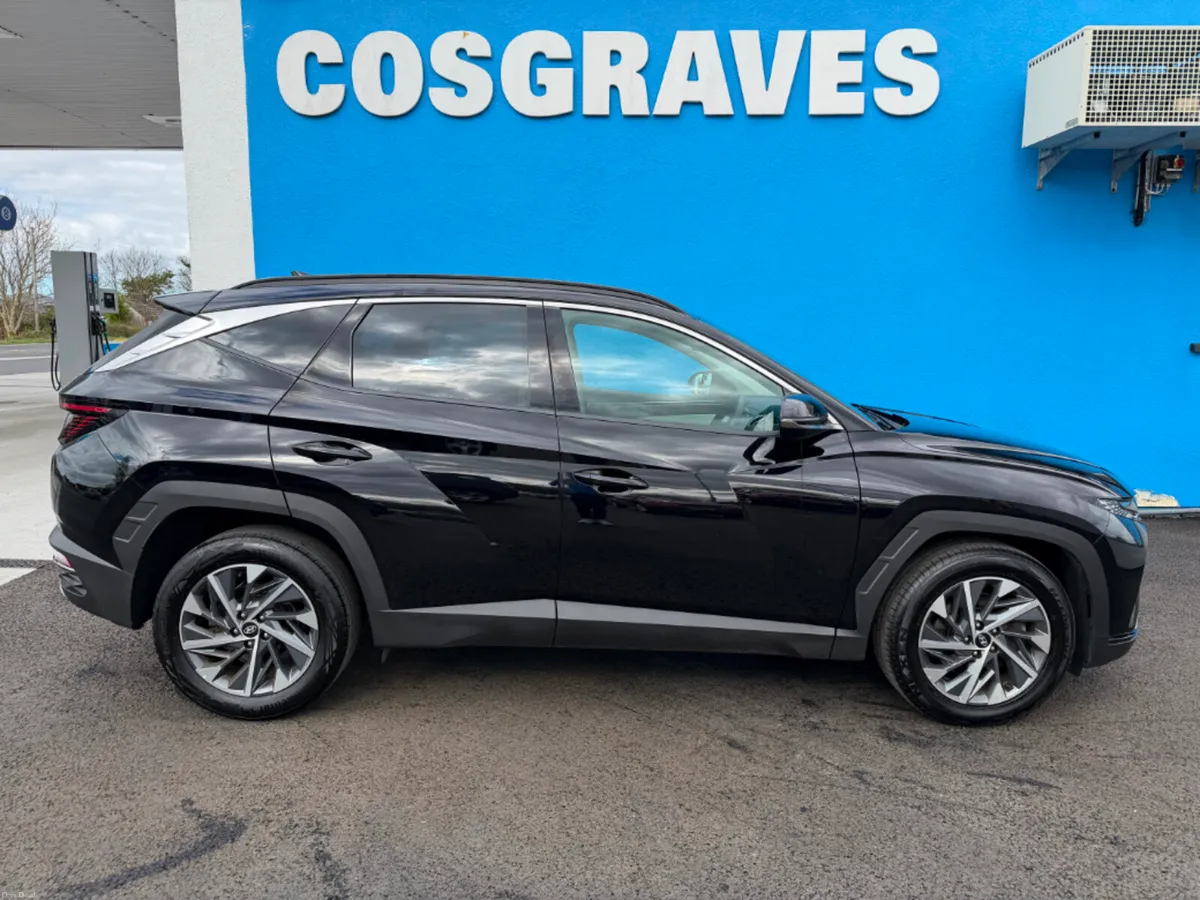 Hyundai Tucson ix35 Executive Plus 5DR * SOLD * - Image 2