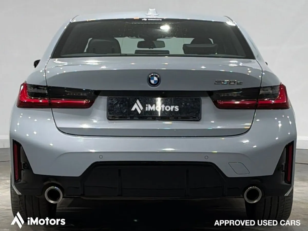 BMW 3-Series M-SPORT 330E - Image 4