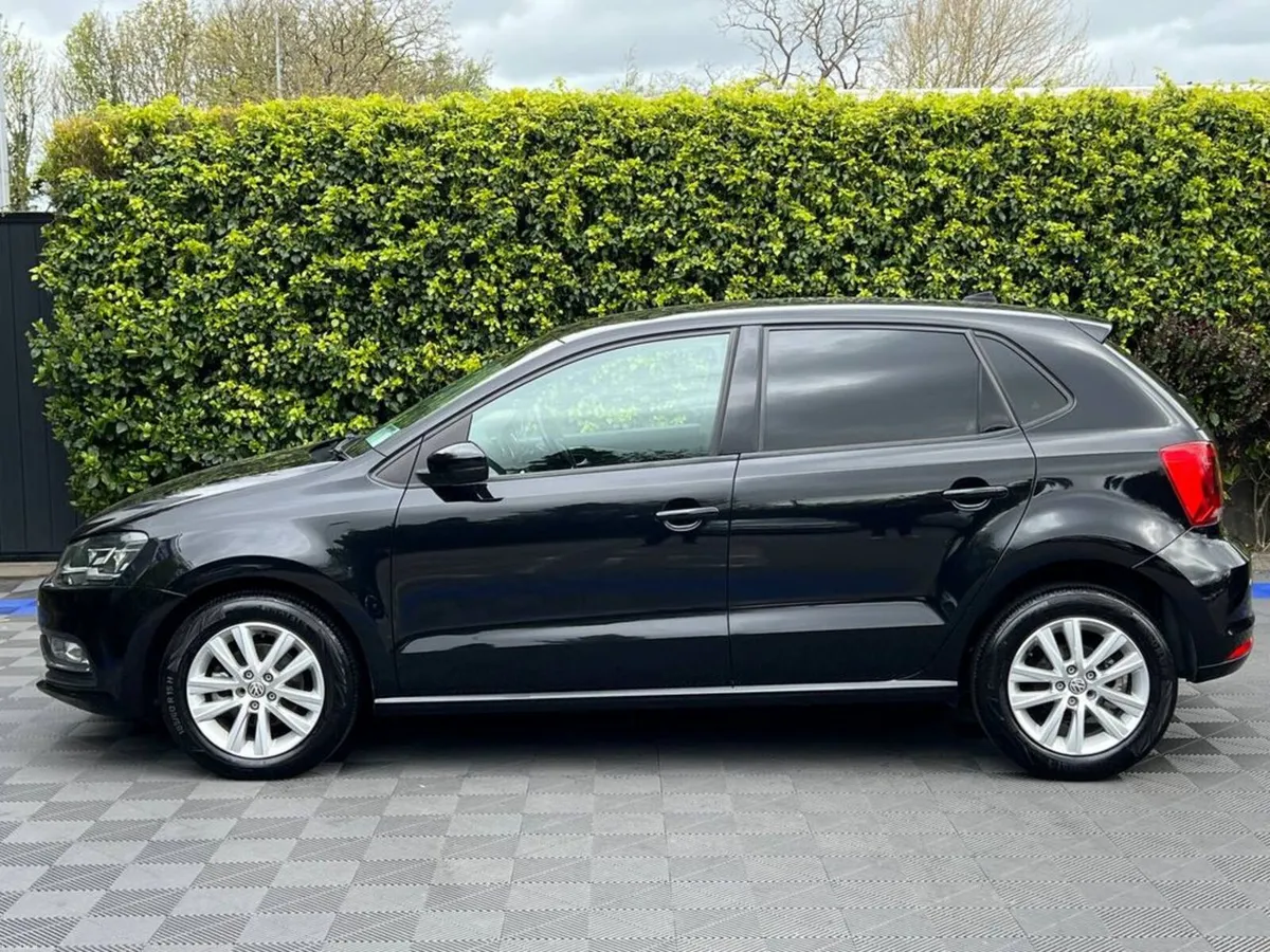 Volkswagen Polo COMFORTLINE 1.2 TSI // DIGITAL CLI - Image 3