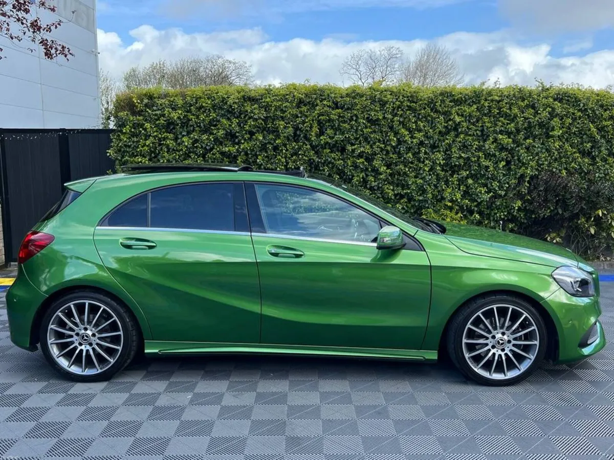 Mercedes-Benz A-Class A180 AMG-LINE 1.6 AUTO // OP - Image 3